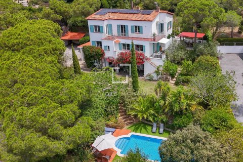 Villa a Cabrils, Barcelona, Spagna 5 camere da letto, 392 mq. N° 195600