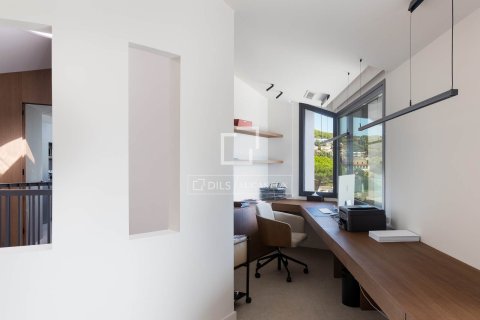 Villa for sale in Premia De Dalt, Barcelona, Spain 5 bedrooms, 525 sq.m. No. 195599 - photo 16