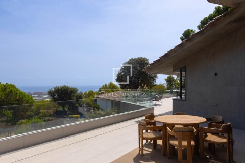 Villa for sale in Premia De Dalt, Barcelona, Spain 5 bedrooms, 525 sq.m. No. 195599 - photo 20