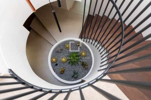Villa for sale in Premia De Dalt, Barcelona, Spain 5 bedrooms, 525 sq.m. No. 195599 - photo 18