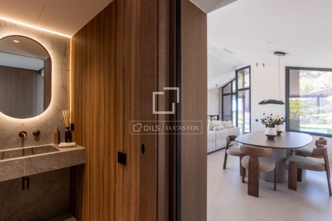 Villa for sale in Premia De Dalt, Barcelona, Spain 5 bedrooms, 525 sq.m. No. 195599 - photo 17