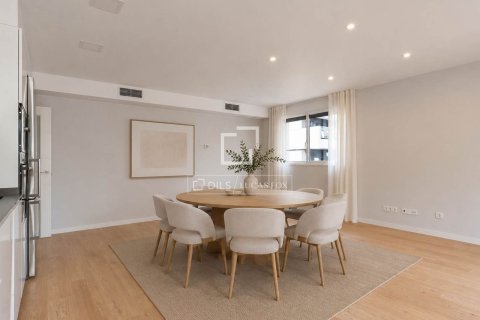 Apartment à vendre à Esplugues de Llobregat, Barcelona, Espagne, 2 chambres, 103 m2 No. 195598 - photo 2