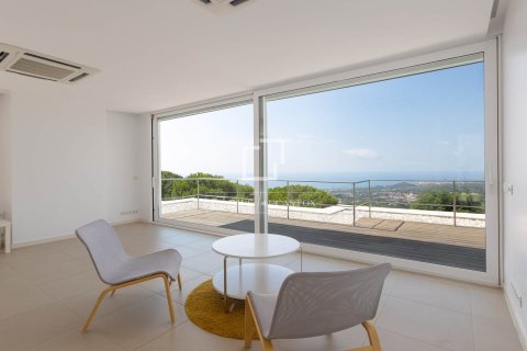 Villa for sale in Sant Andreu de Llavaneres, Barcelona, Spain 5 bedrooms, 617 sq.m. No. 195601 - photo 19