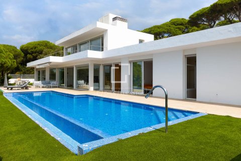 Villa for sale in Sant Andreu de Llavaneres, Barcelona, Spain 5 bedrooms, 617 sq.m. No. 195601 - photo 2