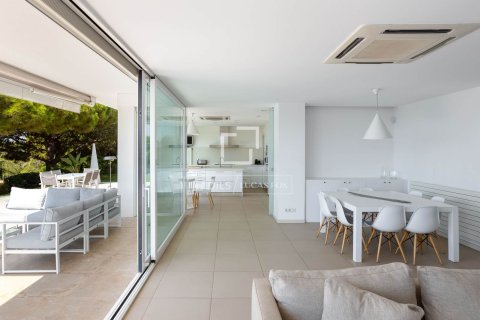 Villa for sale in Sant Andreu de Llavaneres, Barcelona, Spain 5 bedrooms, 617 sq.m. No. 195601 - photo 9
