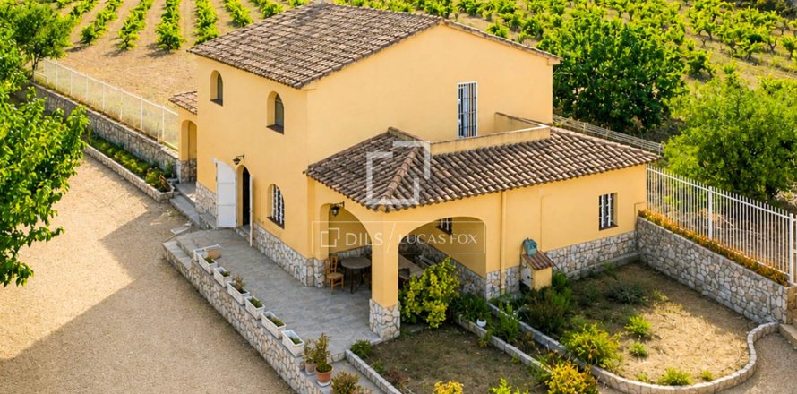 Finca en Sitges, Barcelona, España 4 dormitorios, 229 m2 No. 195604