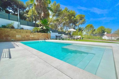 House for sale in Blanes, Girona, Spain 5 bedrooms, 381 sq.m. No. 177090 - photo 9
