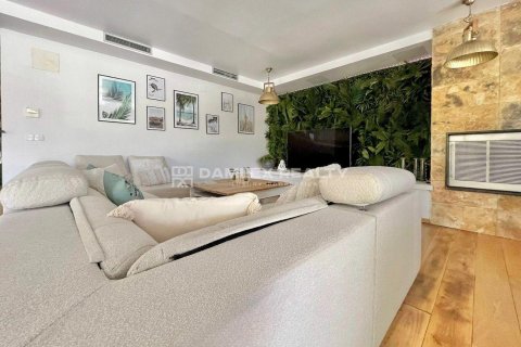House for sale in Blanes, Girona, Spain 5 bedrooms, 381 sq.m. No. 177090 - photo 23