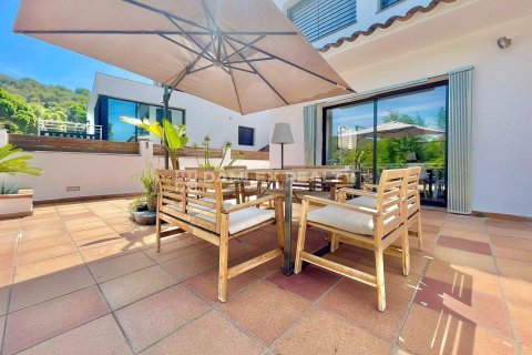 House for sale in Blanes, Girona, Spain 5 bedrooms, 381 sq.m. No. 177090 - photo 12
