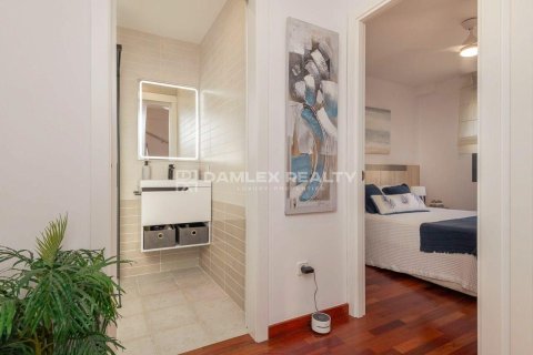Kamienica w Platja D'aro, Girona, Hiszpania 4 sypialnie, 120 mkw. nr 177092 – zdjęcie 8