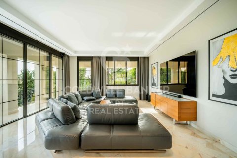 Villa for sale in Marbella, Malaga, Spain 6 bedrooms, 868 sq.m. No. 158670 - photo 3