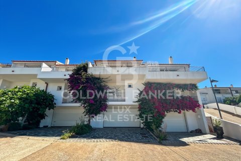 House for sale in Cadaques, Girona, Spain 4 bedrooms, 202 sq.m. No. 158671 - photo 23