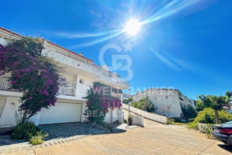 House for sale in Cadaques, Girona, Spain 4 bedrooms, 202 sq.m. No. 158671 - photo 24