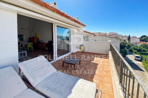 House for sale in Cadaques, Girona, Spain 4 bedrooms, 202 sq.m. No. 158671 - photo 2
