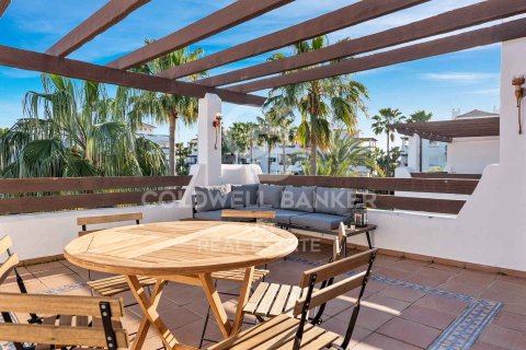 Huoneisto myytävänä Estepona, Malaga, Espanja, 2 makuuhuonetta, 72 m2 No. 158665 - kuva 23