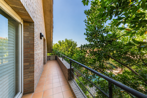 Сasa en venta en Sant Cugat del Vallès, Barcelona, España 5 dormitorios, 432 m2 No. 172031 - foto 2
