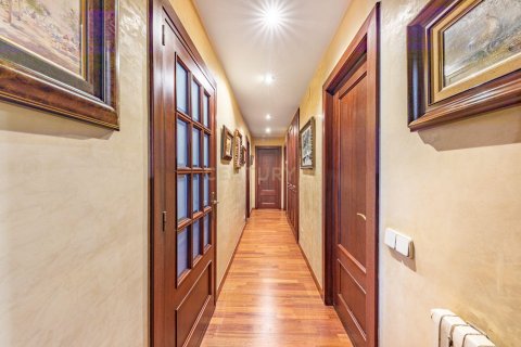 Сasa en venta en Sant Cugat del Vallès, Barcelona, España 5 dormitorios, 432 m2 No. 172031 - foto 8
