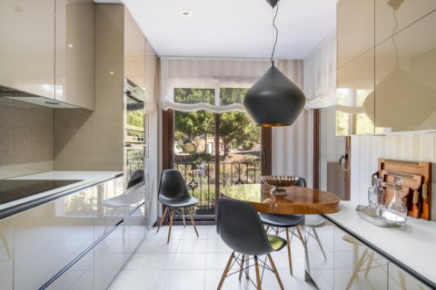 Wohnung zur Miete in Marbella, Malaga, Spanien 3 Schlafzimmer, 200 m2 Nr. 172035 - Foto 3