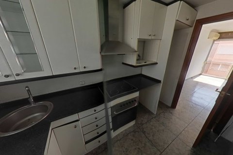 Apartamento en venta en Badalona, Barcelona, España 3 dormitorios, 50 m2 No. 172034 - foto 7