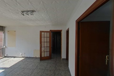 Apartamento en venta en Badalona, Barcelona, España 3 dormitorios, 50 m2 No. 172034 - foto 6