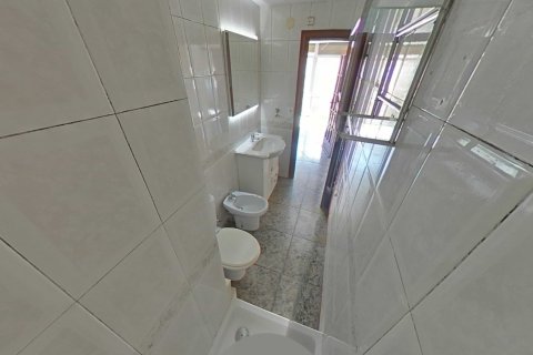Apartamento en venta en Badalona, Barcelona, España 3 dormitorios, 50 m2 No. 172034 - foto 14