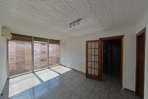 Apartamento en venta en Badalona, Barcelona, España 3 dormitorios, 50 m2 No. 172034 - foto 3