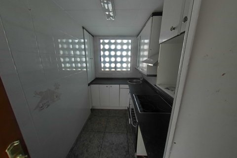 Apartamento en venta en Badalona, Barcelona, España 3 dormitorios, 50 m2 No. 172034 - foto 8