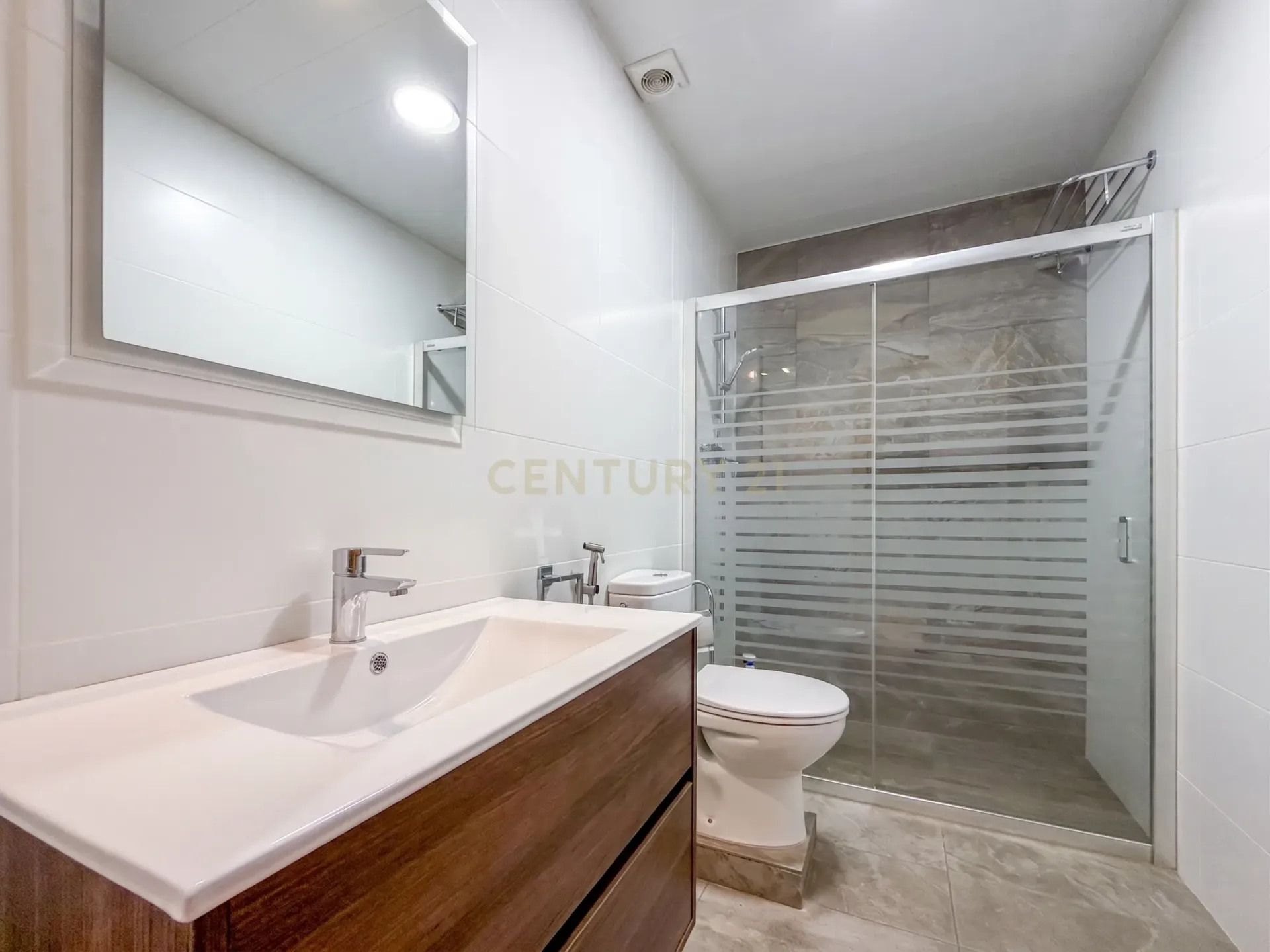 Casa a Badalona, Barcelona, Spagna 3 camere da letto, 171 mq. N° 172029