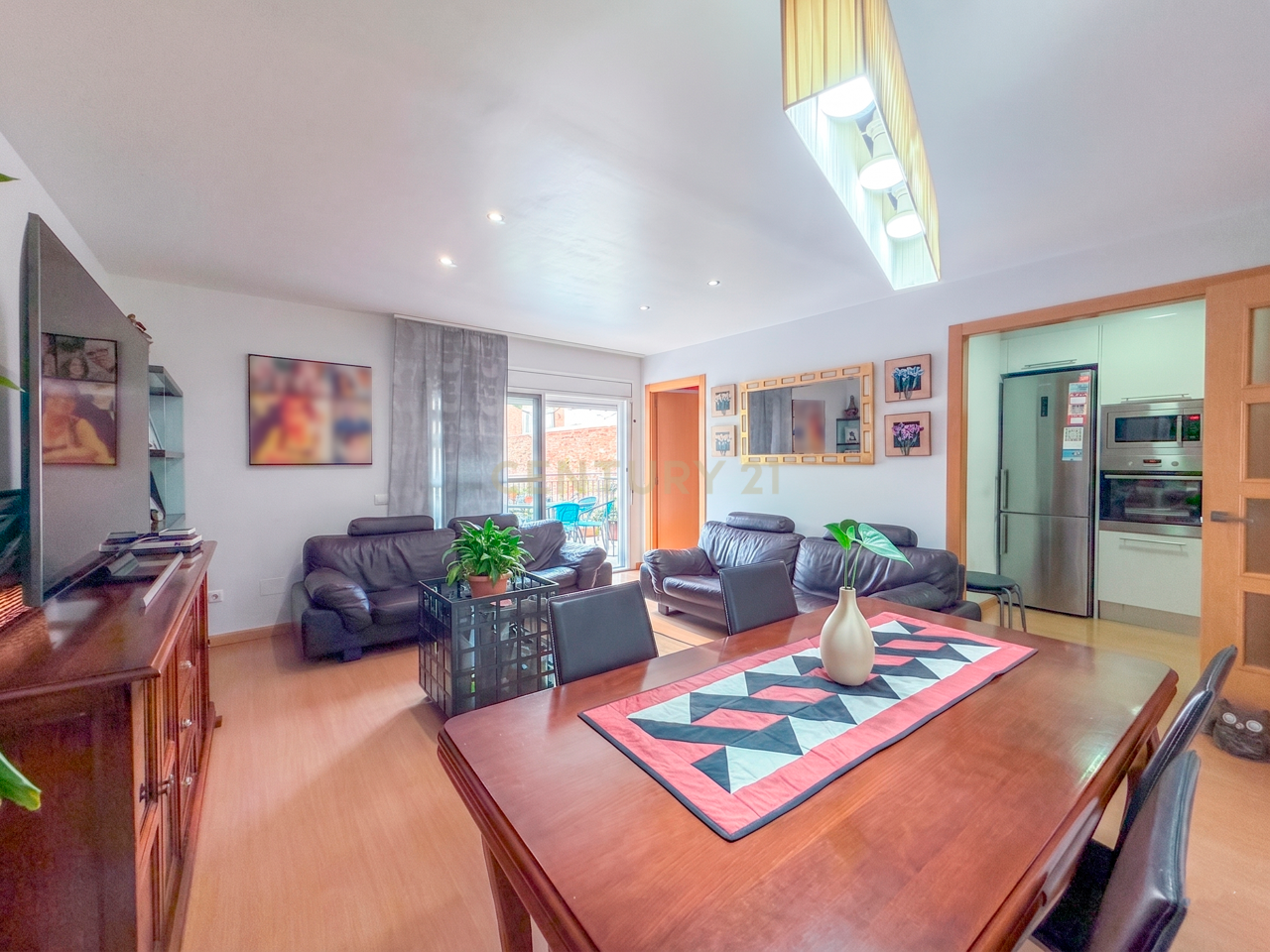 Casa a Badalona, Barcelona, Spagna 3 camere da letto, 171 mq. N° 172029