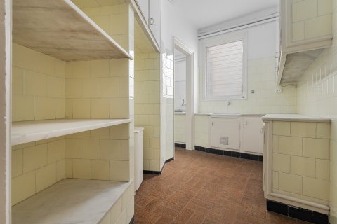 Lägenhet till salu Barcelona, Spanien 4 sovrum, 178 kvm. Nr. 138462 - foto 10