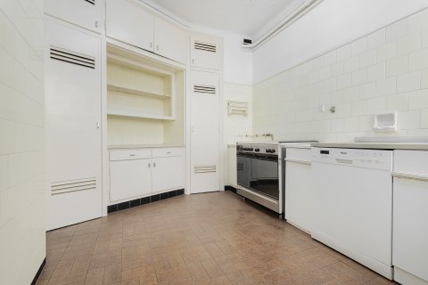 Lägenhet till salu Barcelona, Spanien 4 sovrum, 178 kvm. Nr. 138462 - foto 13