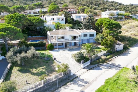 Villa i El Port De La Selva, Girona, Spanien 5 sovrum, 460 kvm. Nr. 160366
