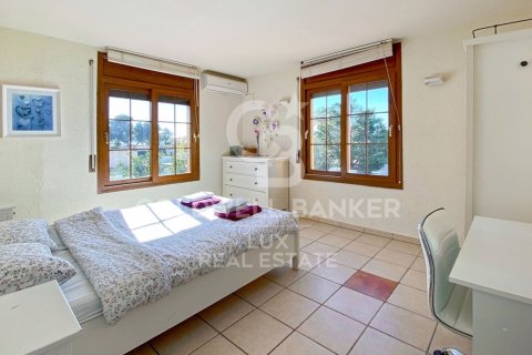 Продажа дома в Эмпуриабрава, Герона, Испания 7 спален, 276м2 №160368 - фото 8