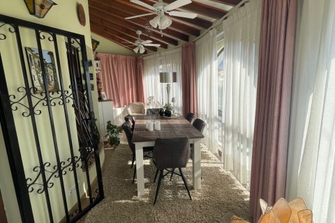 Продажа виллы в Л'Альфас дель Пи, Аликанте, Испания 2 спальни, 120м2 №147495 - фото 21