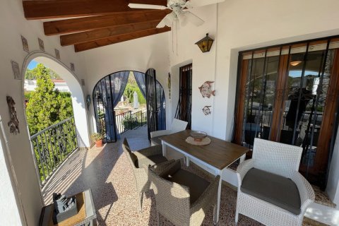 Продажа виллы в Л'Альфас дель Пи, Аликанте, Испания 2 спальни, 120м2 №147495 - фото 20