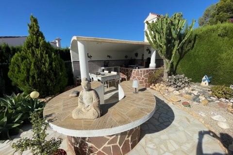 Продажа виллы в Л'Альфас дель Пи, Аликанте, Испания 2 спальни, 120м2 №147495 - фото 6
