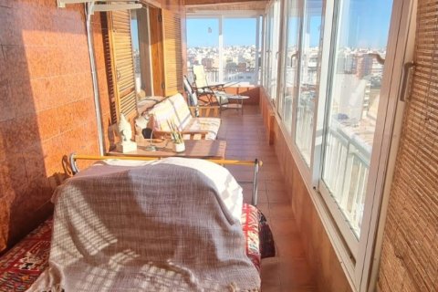 Продажа квартиры в Торревьеха, Аликанте, Испания 3 спальни, 100м2 №147497 - фото 30