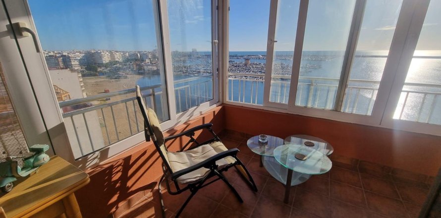 Квартира в Торревьеха, Аликанте, Испания 3 спальни, 100м2 №147497