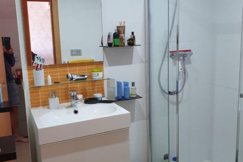 Продажа квартиры в Бенидорм, Аликанте, Испания 2 спальни, 85м2 №147492 - фото 10