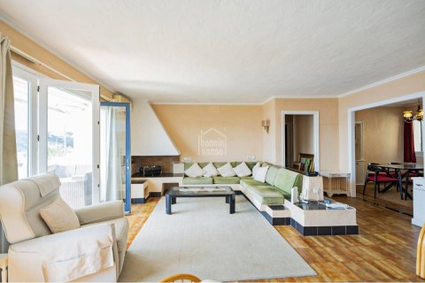 Apartment for sale in Mahon, Menorca, Spain 4 bedrooms, 117 sq.m. No. 172036 - photo 11