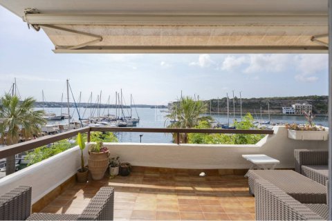 Apartment for sale in Mahon, Menorca, Spain 4 bedrooms, 117 sq.m. No. 172036 - photo 2