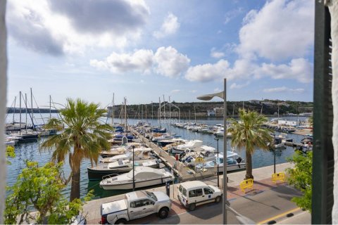 Apartment in Mahon, Menorca, Spain 4 bedrooms, 117 sq.m. No. 172036