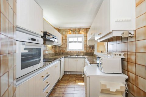 Apartment for sale in Mahon, Menorca, Spain 4 bedrooms, 117 sq.m. No. 172036 - photo 6