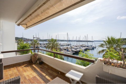 Apartment for sale in Mahon, Menorca, Spain 4 bedrooms, 117 sq.m. No. 172036 - photo 5