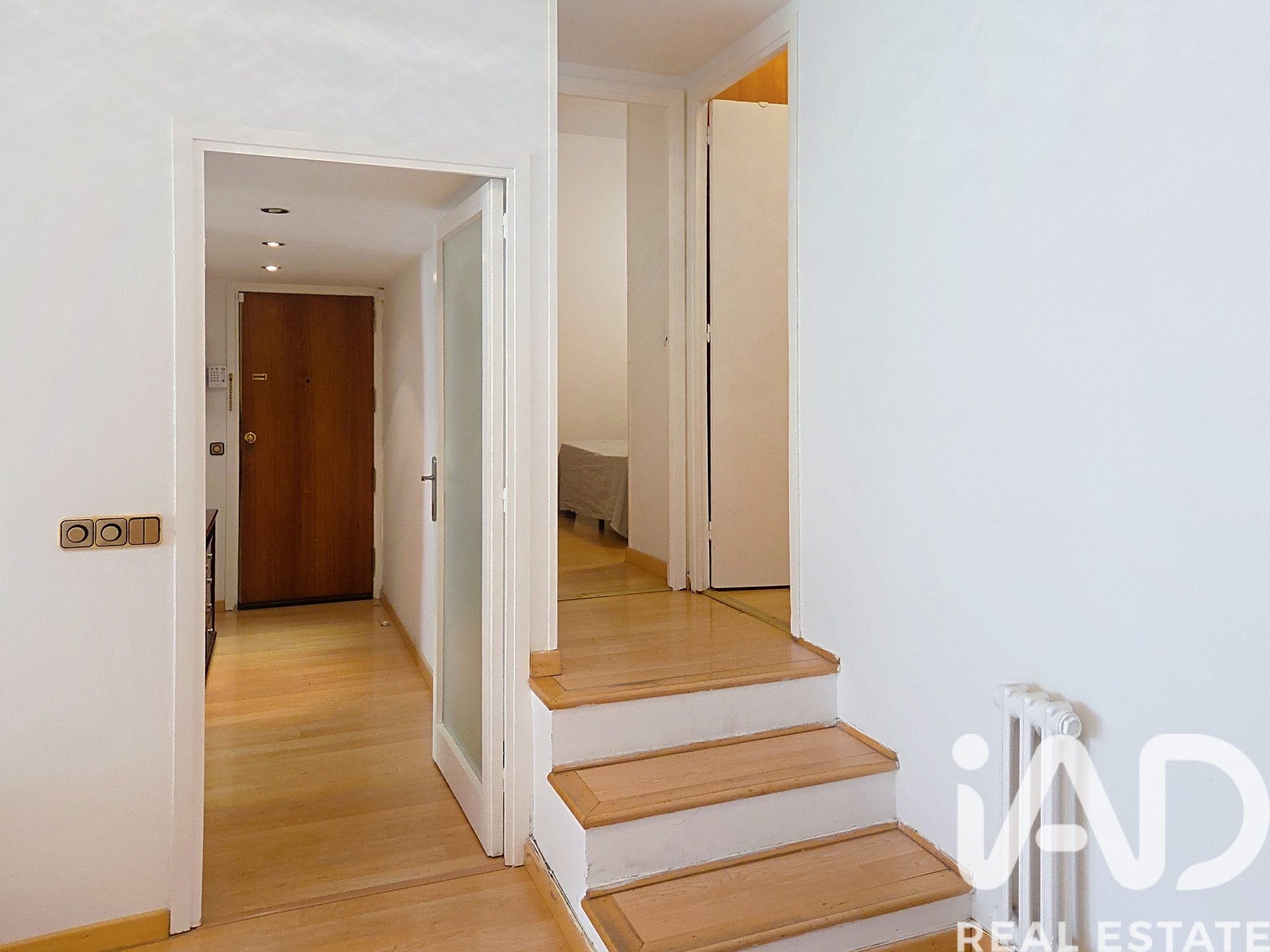 Apartment in Barcelona, Spain 3 bedrooms, 88 sq.m. No. 172428