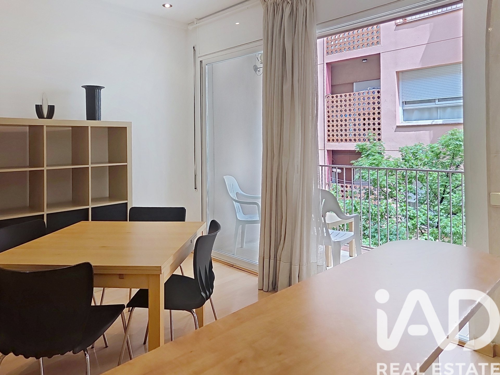 Apartment in Barcelona, Spain 3 bedrooms, 88 sq.m. No. 172428