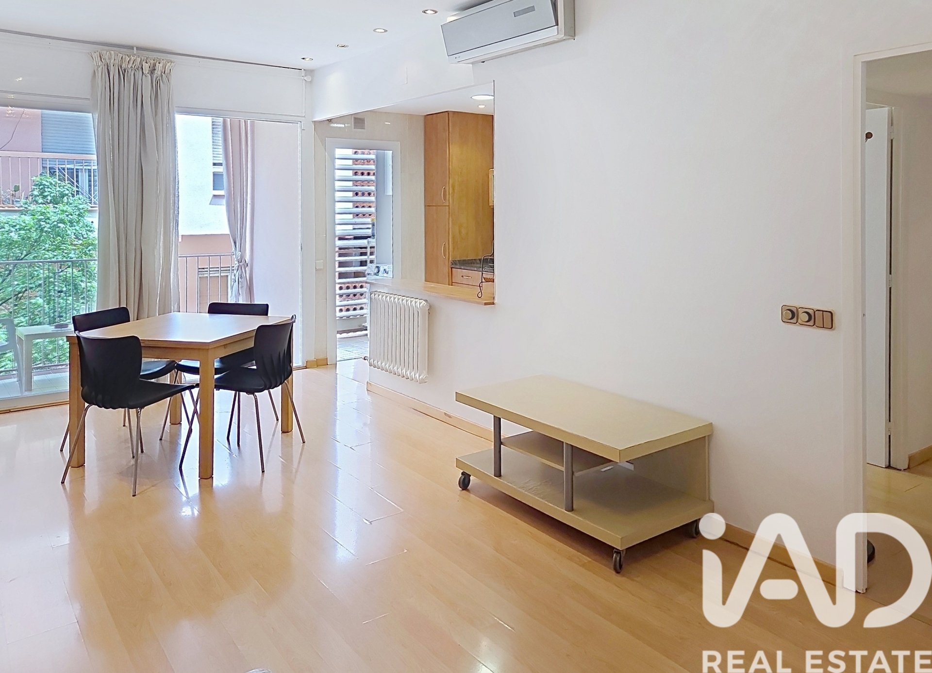 Apartment in Barcelona, Spain 3 bedrooms, 88 sq.m. No. 172428