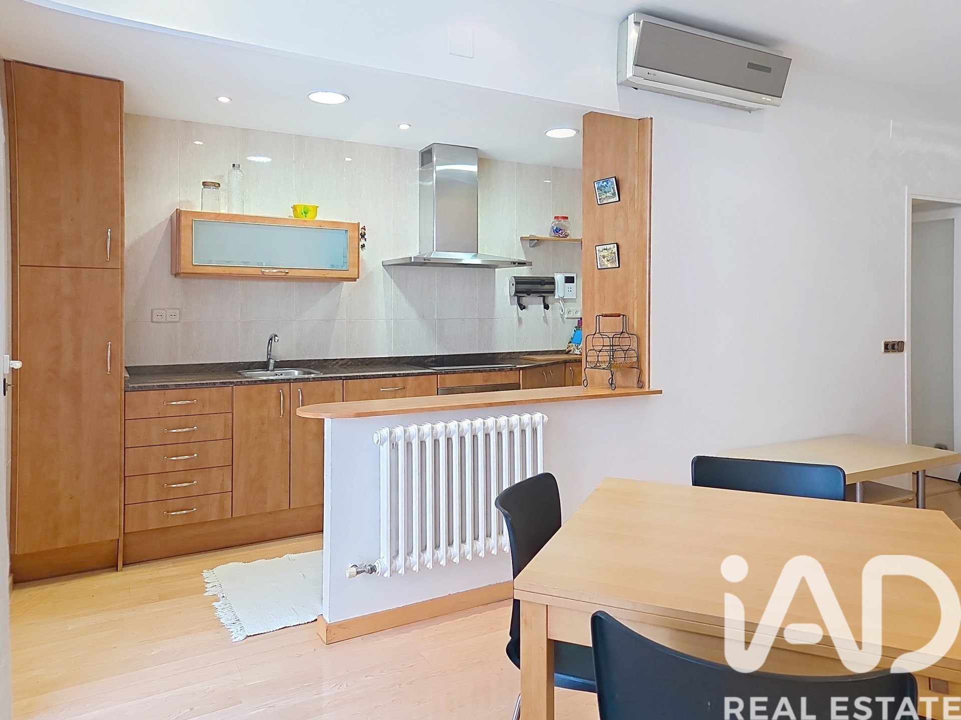 Apartment in Barcelona, Spain 3 bedrooms, 88 sq.m. No. 172428