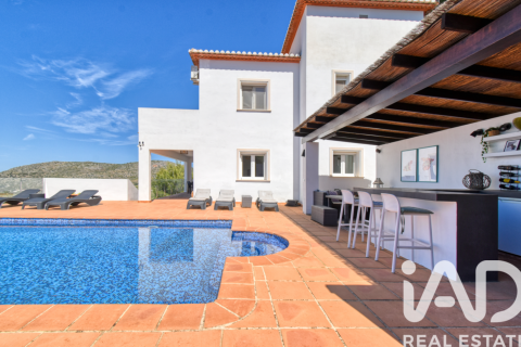 Сasa en venta en Pedreguer, Alicante, España 3 dormitorios, 214.5 m2 No. 172433 - foto 7