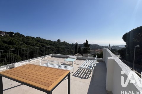 House for sale in Lloret de Mar, Girona, Spain 3 bedrooms, 200 sq.m. No. 172430 - photo 27